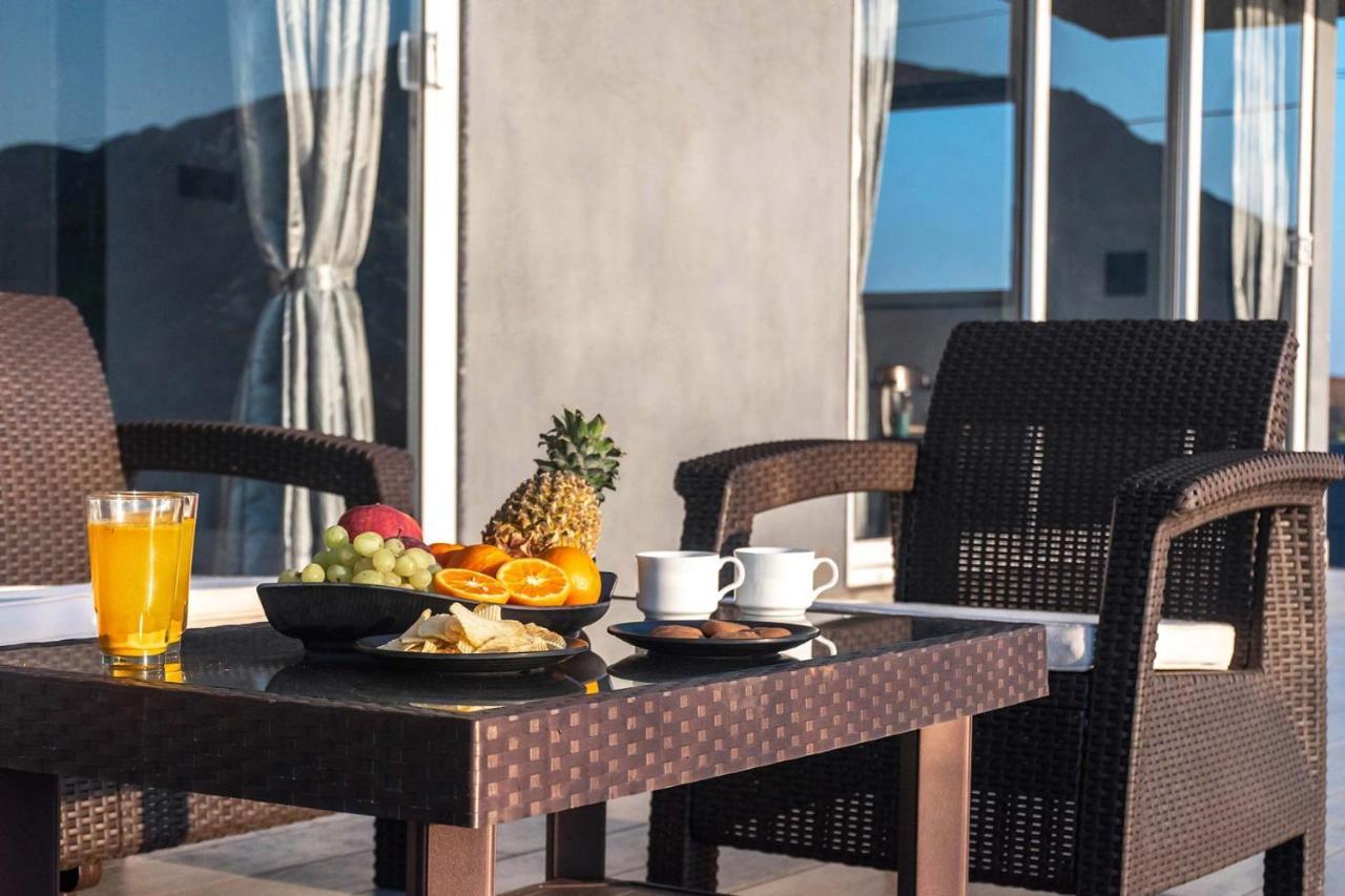 Stayvista'S Bellisimo Panorama - Lakeside Oasis With Infinity Pool, Modern Interiors, Open-To-Sky Bathtub, And Lush Green Lawn Nashik Dış mekan fotoğraf